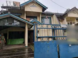 Rumah tua 2 Lantai di Komplek Baranang siang Indah