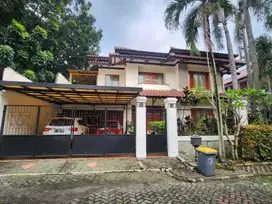Dijual Cepat Rumah BU Di Jl Pinguin, Bintaro, Tangsel