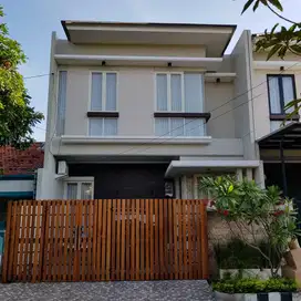 Dijual Rumah Mewah Rungkut Asri Barat, Surabaya