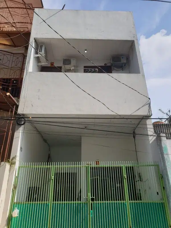 DIJUAL : Rumah 3 Lantai di Teluk Gong, Penjaringan Jakarta Utara.