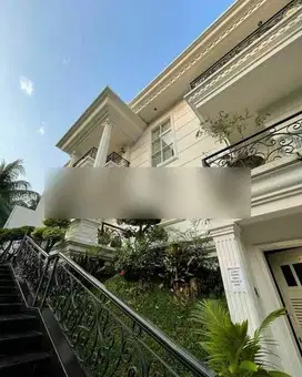 Rumah mewah 700 meter siap huni di Telaga Golf BSD