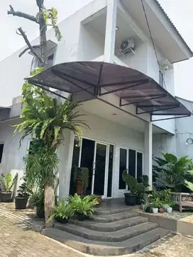 TR165 Rumah Siap Huni Kondisi Bagus Dalam Kompleks di Cinere