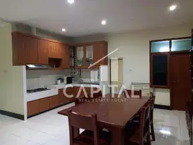Rumah Semi Furnished Full Renov di Taman Kopo Indah 2 Patung Kuda