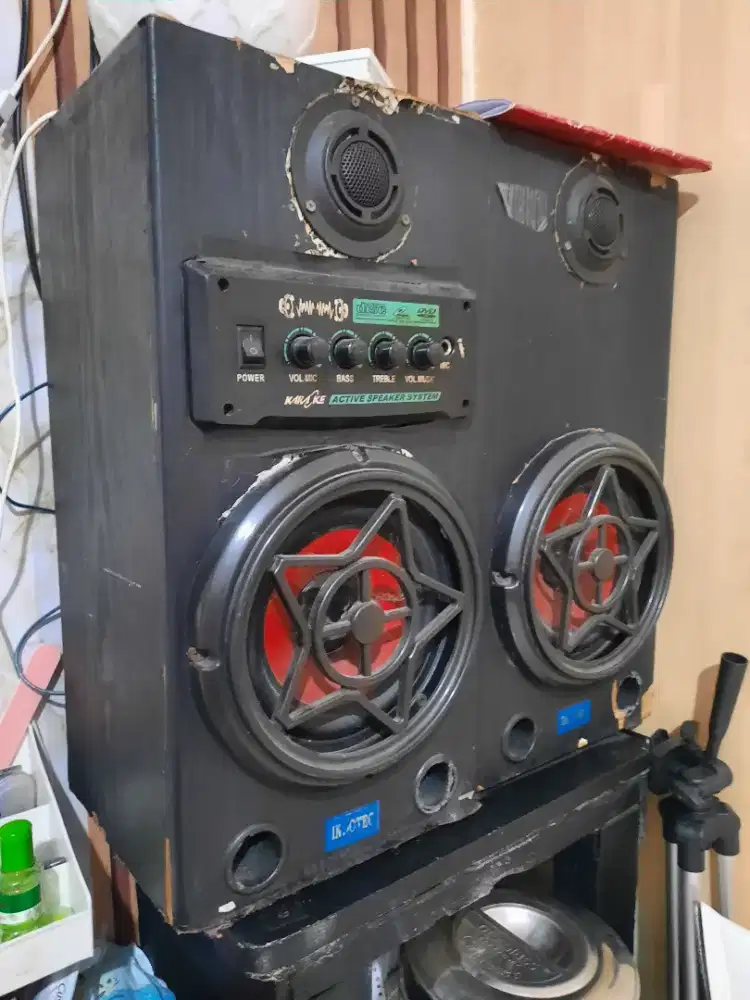 Speaker karaoke