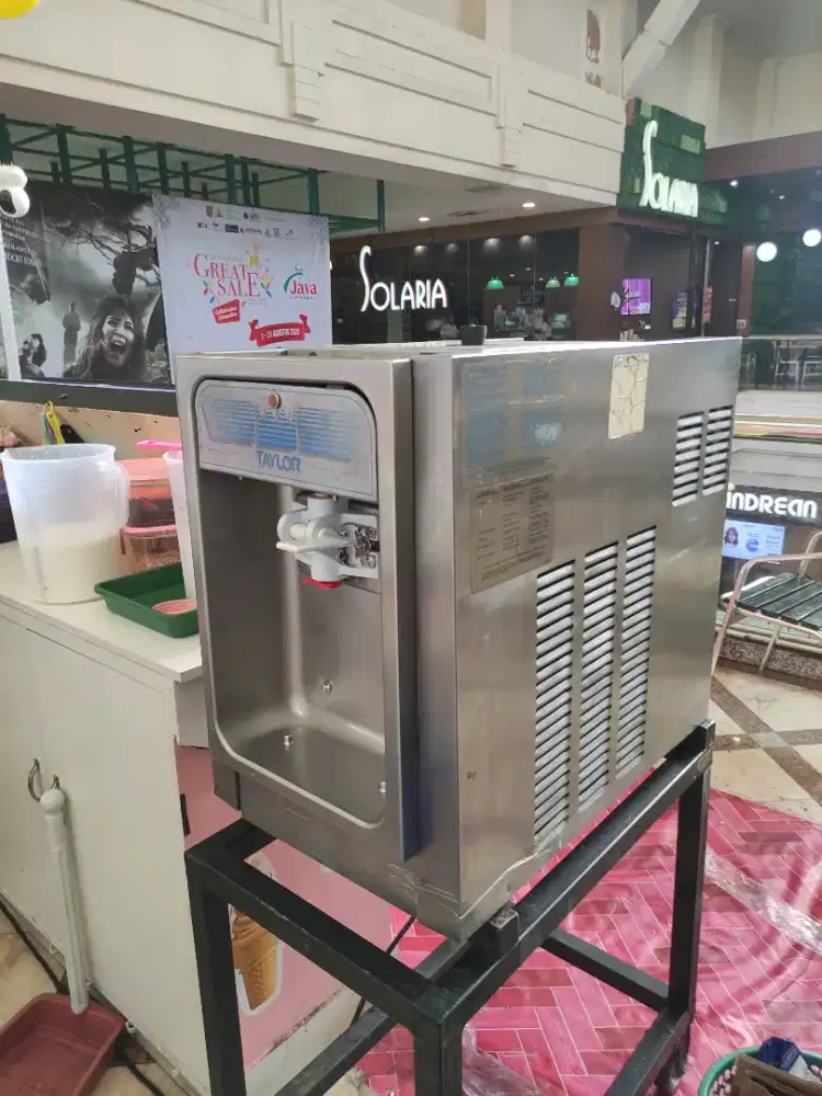 Mesin Ice Cream Taylor 152 ex MCD