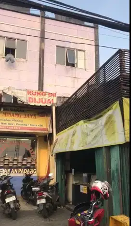 Ruko strategis sebelah Total buah BSD Tangerang Selatan