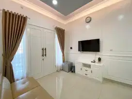 DIJUAL RUMAH MEWAH FULL FURNISH DI SAKINAH RESIDENCE JAGAKARSA!