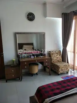 Dijual rumah hoek Cluster baru Kota Wisata, siap huni