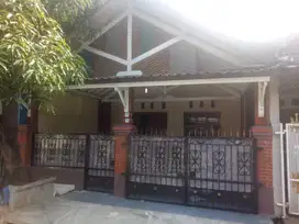 DIJUAL RUMAH DI TAMAN HARAPAN BARU (B2099)