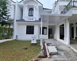 DIJUAL RUMAH 2 LANTAI SUDAH RENOV TOTAL DI CLUSTER TENGAH KOTA WISATA