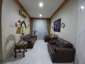 DIJUAL RUMAH MEWAH SEBERANG MAL DI KOTA WISATA, HARGA MURAH!