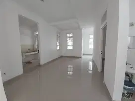DIJUAL RUMAH SUDAH RENOVASI DI CLUSTER TENGAH KOTA WISATA, DEKAT MAL