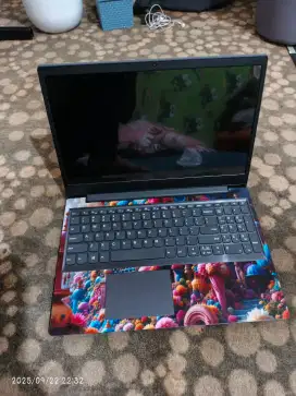Laptop Lenovo V14IIL- I5 8/258gb