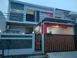Dijual cepat rumah 2 lantai Semanan Indah Renov siap huni