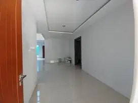 DIJUAL RUMAH SUDAH RENOVASI DI CLUSTER DEPAN KOTA WISATA, DEKAT TOL