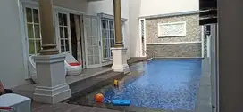 DIJUAL RUMAH MEWAH FULL FURNISH DI KOTA WISATA, SEBERANG MAL!