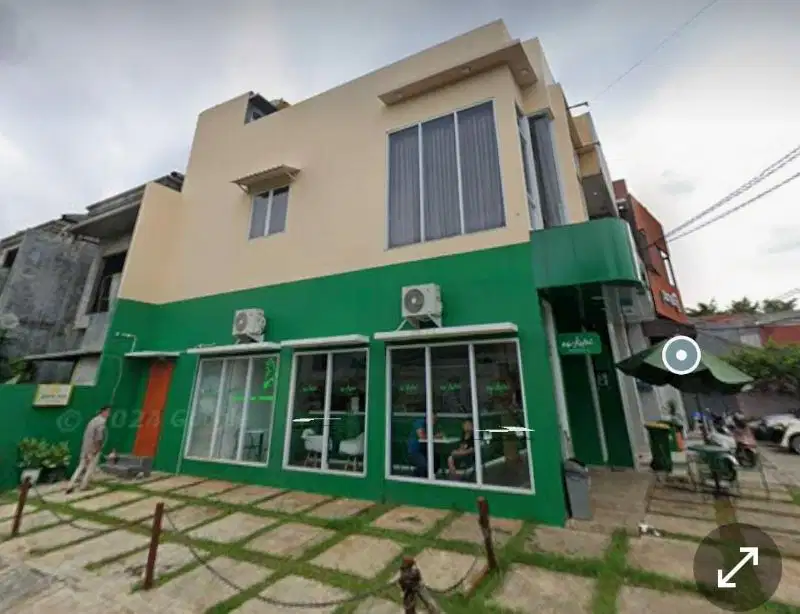 dijual ruko 2.5 lantai siap huni ex caffe dan kantor