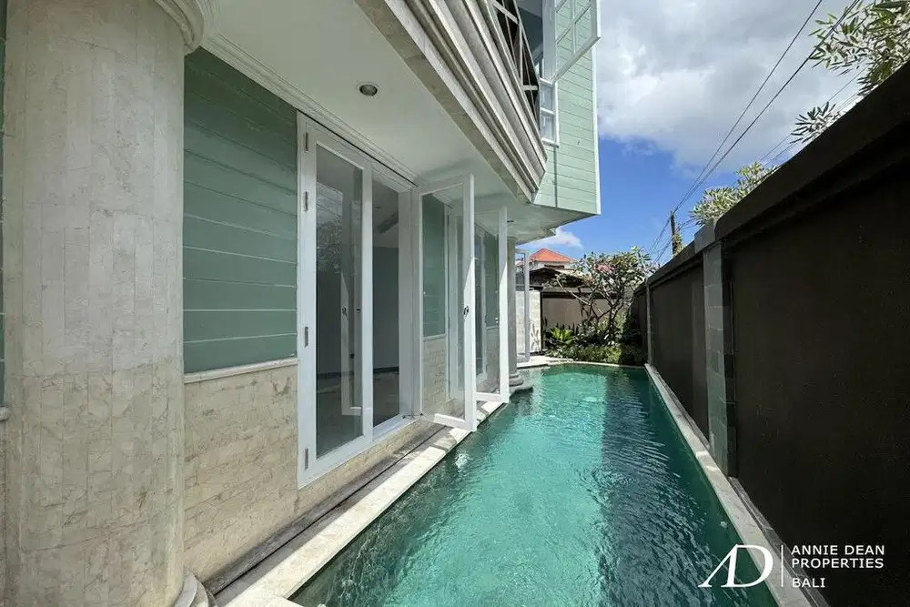 FREEHOLD OR LEASEHOLD 3-BED COLONIAL STYLE VILLA IN UMALAS