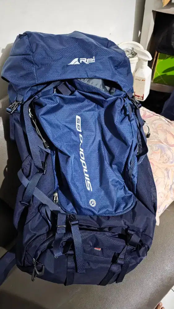 Carrier arei sindoro 65L navy