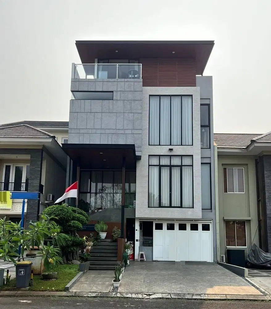 Dijual Rumah 3,5 Lantai Lokasi 5 Menit Ke Living World Alam Sutera
