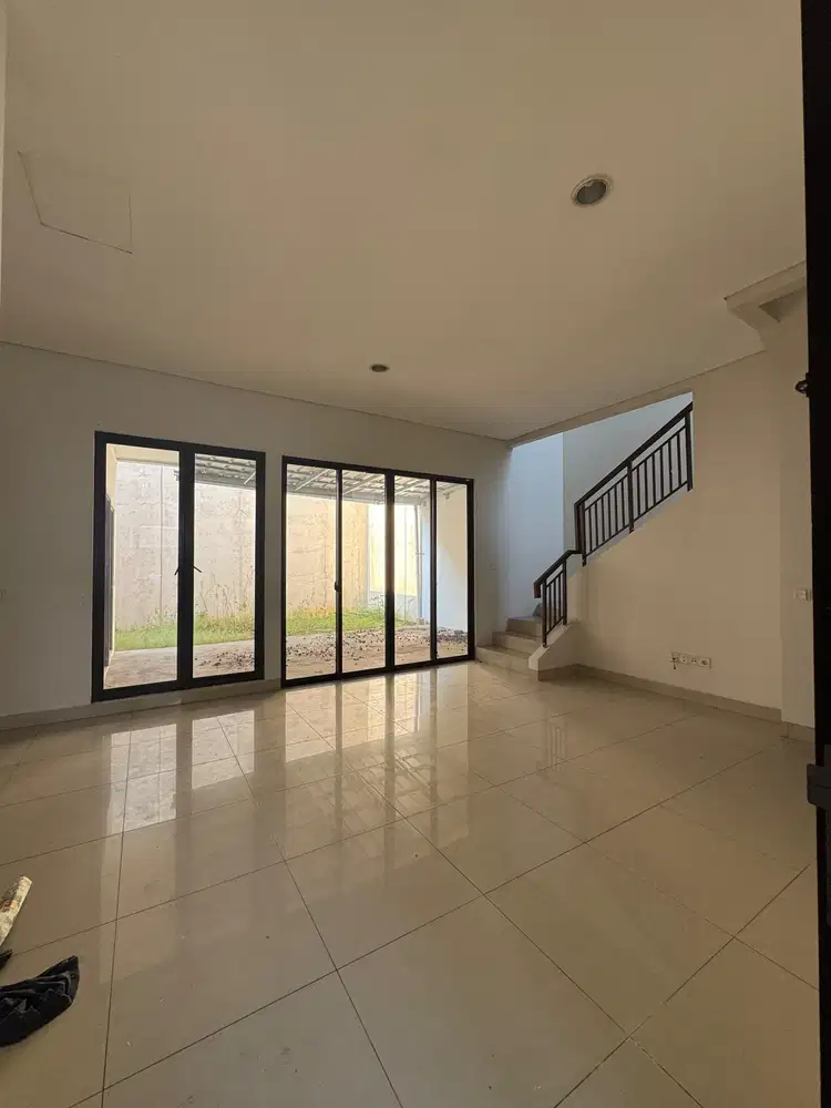 DIJUAL RUMAH CLUSTER ILLUSTRIA  SERPONG