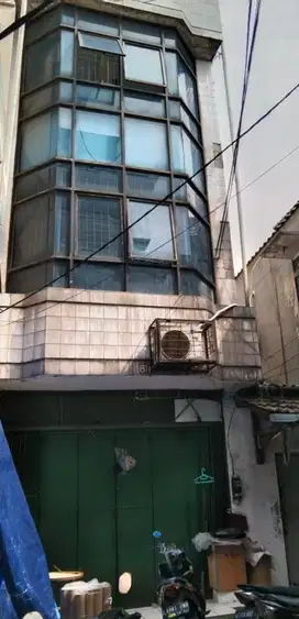 Jual Ruko di Rawamangun Lokasi Strategis dan Ramai