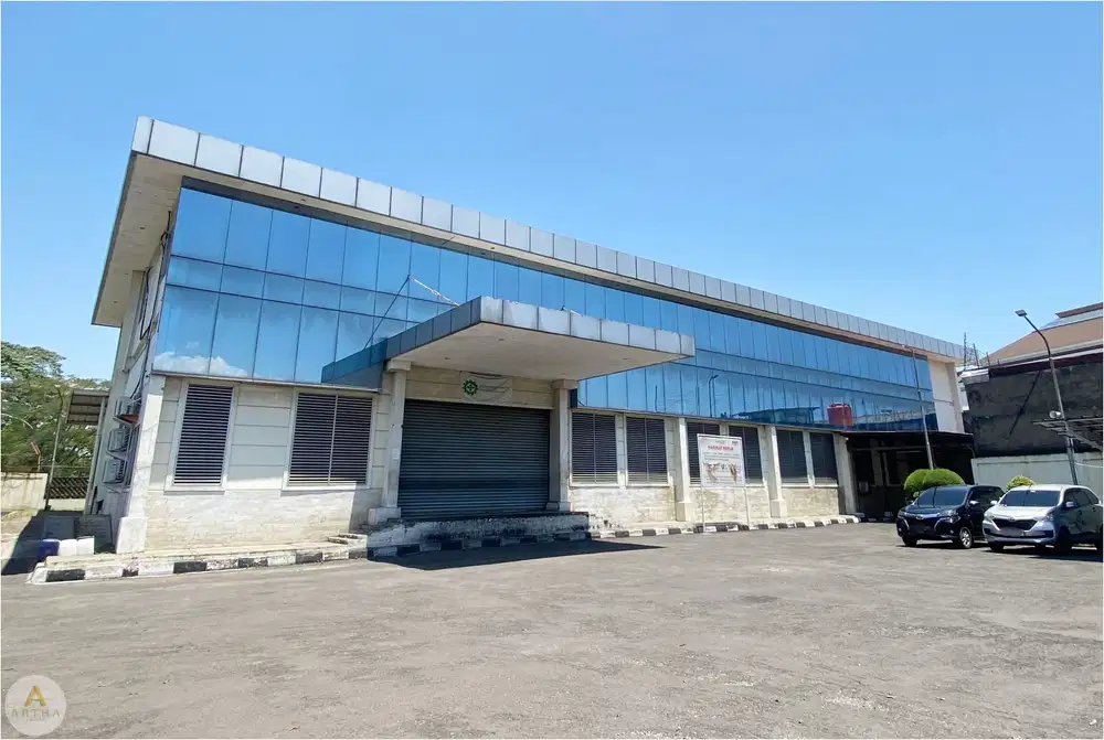 Gudang di Soekarno Hatta plus kantor harga di bawah NJOP