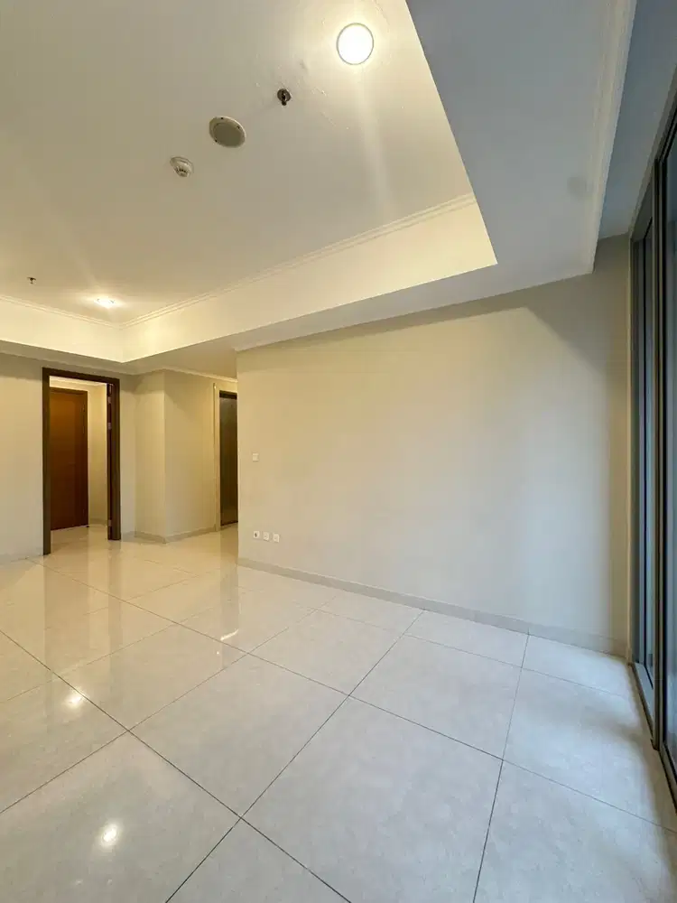 Disewakan Apartemen Taman Anggrek Residences 3+1 Bedroom Semi Furnish