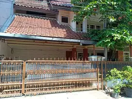 Dijual Rumah Kos di Komplek Rawamangun Full isi