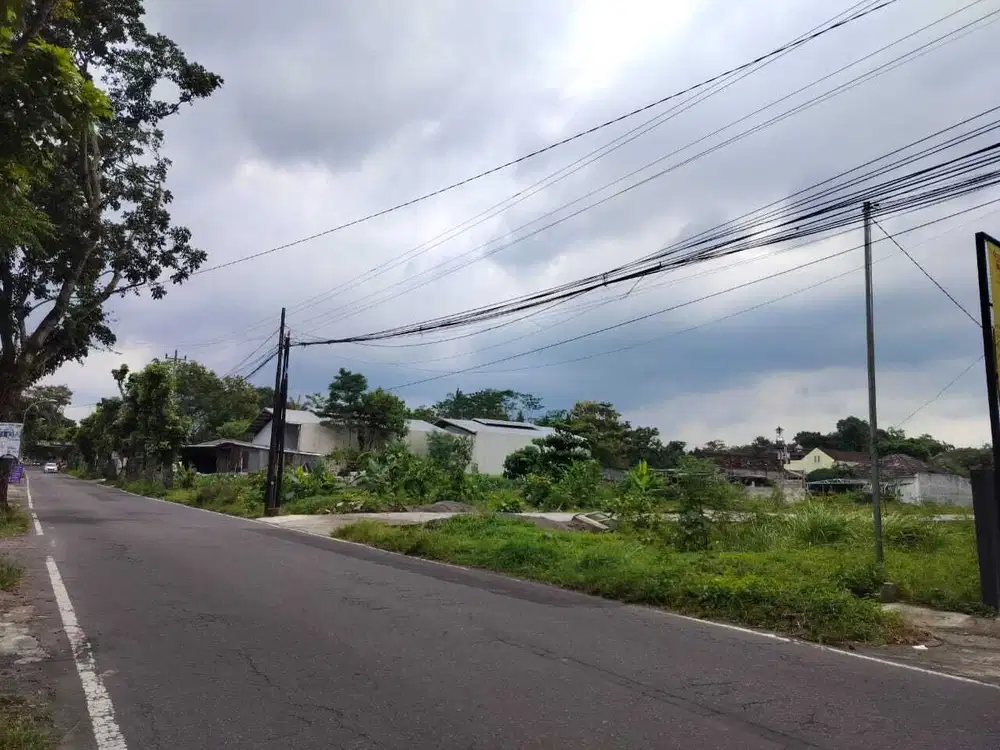 Tanah kavling pinggir jalan besar gito gati li gkungan cluster