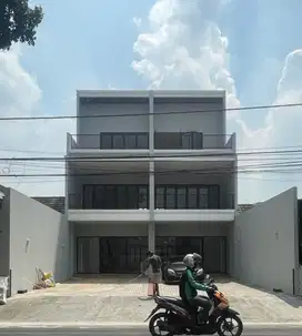 2 Ruko strategis di pinggir jalan utama Rawa Buntu Sektor 1.2 BSD