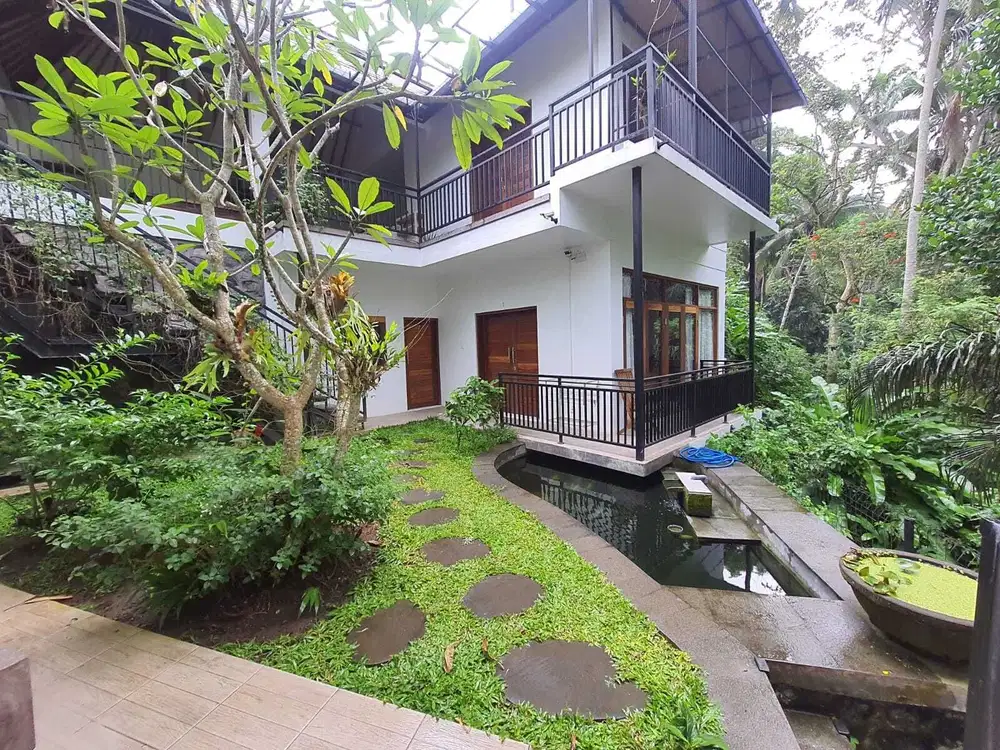 VILLA UBUD WITH UNBLOCKED VIEW OF GREENERY