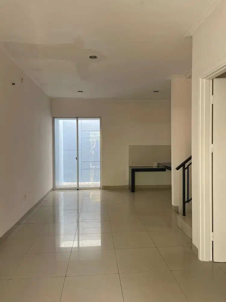 SUPER BEST DEAL! JUAL RUMAH GREEN LAKE CITY TANGERANG CIPONDOH