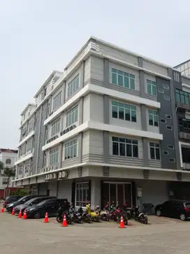 DiJual Ruko Gandeng Komplek TOHO PIK LB : 548 Semi Furnish 11 M