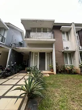 RUMAH ASRI DEPAN DANAU BUATAN DI CITRA GRAN CIBUBUR