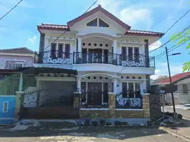 Dijual rumah mewah 2 lt, eksklusif, di Citra Indah City