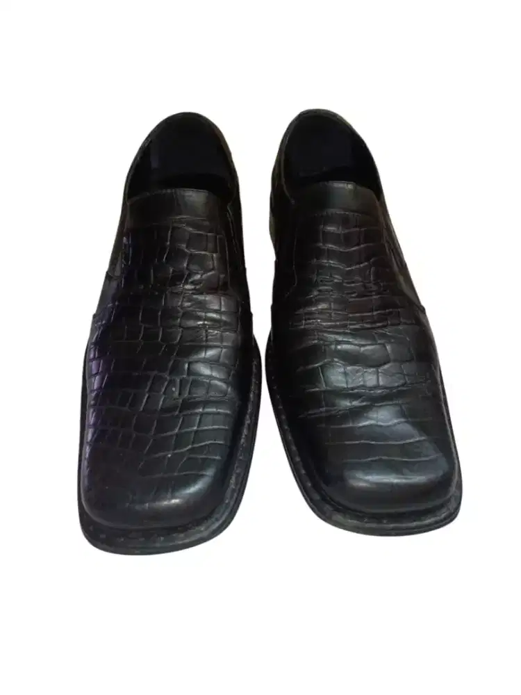 Sepatu pantofel branded prelov Martin Coga Original size 41