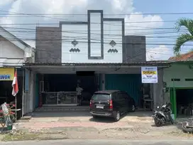 TOKO STRATEGIS DI TENGAH KOTA SRENGAT BLITAR SIAP DULANG RUPIAH – HANYA RP1,8 M!