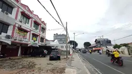 Dijual Murah Ruko 3 Lantai Bandar Lampung, Lahan Parkir Luas