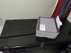 Dijual meja kantor dan printer HP dengan cepat