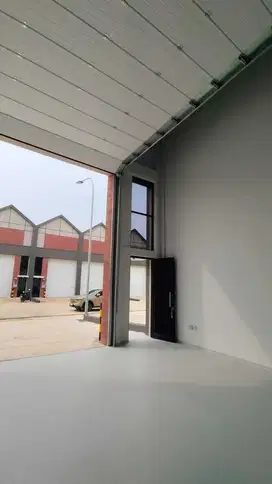 DISEWAKAN CEPAT GUDANG DI MODERN BIZPARK PIK 2