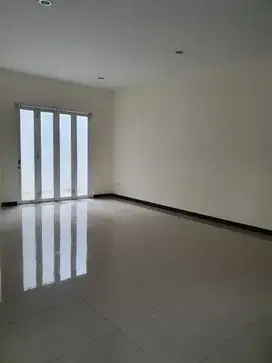 Disewakan Rumah Siap Huni di Taman Kopo Indah
