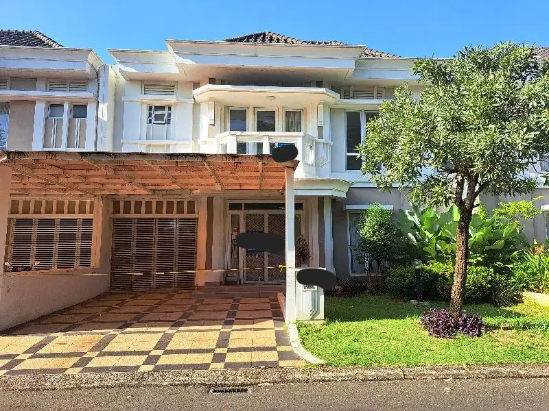 Dijual segeraRumah menghadap  Boulevard Vernonia, Summarecon Bekasi