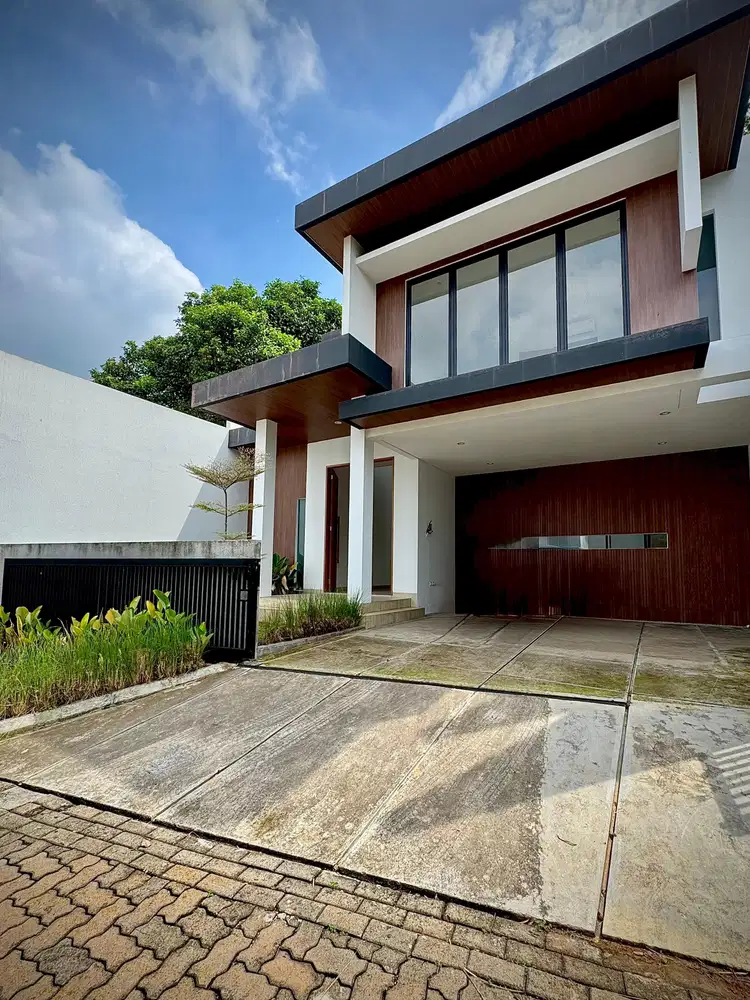 BRAND NEW HOUSE DI VILA CINERE MAS