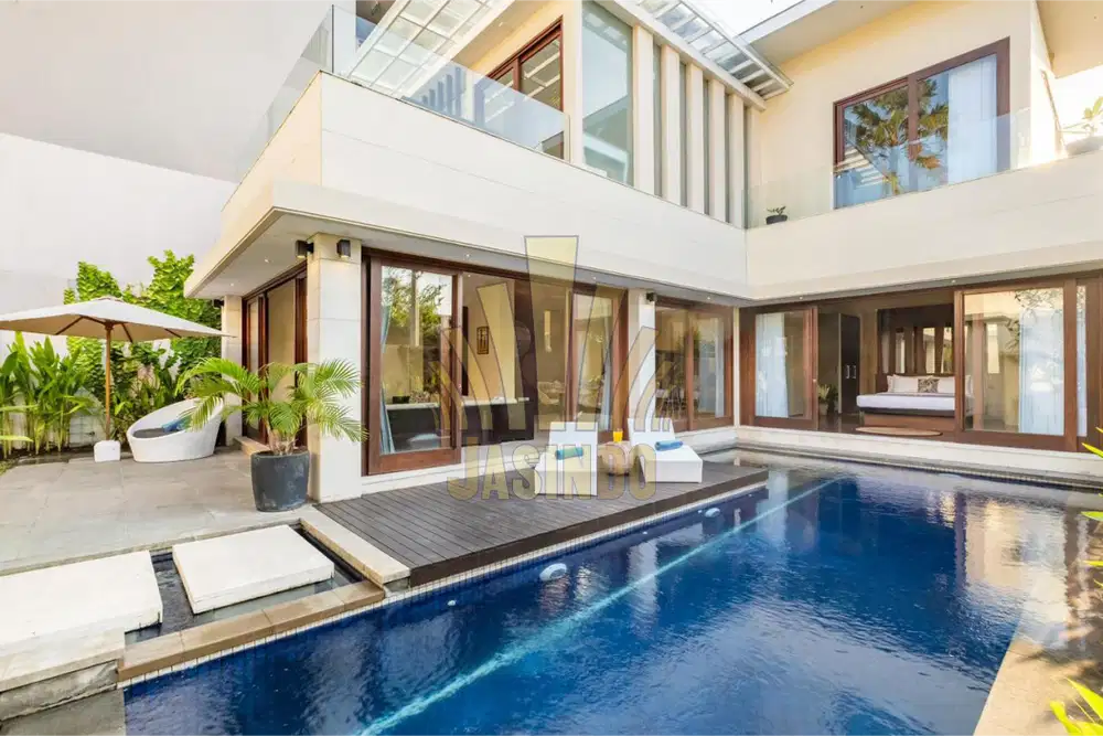 dijual  Villa Lokasi Jalan Utama Batu Bolong, lokasi strategis,nyaman
