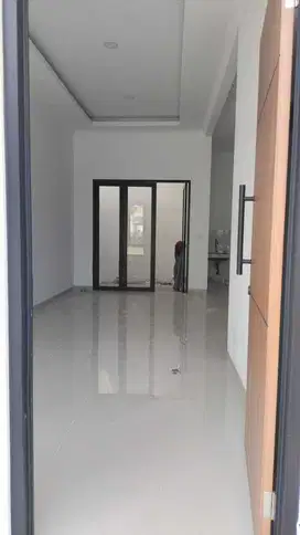 DIJUAL RUMAH DEPAN TAMAN REGENCY MELATI MAS SERPONG