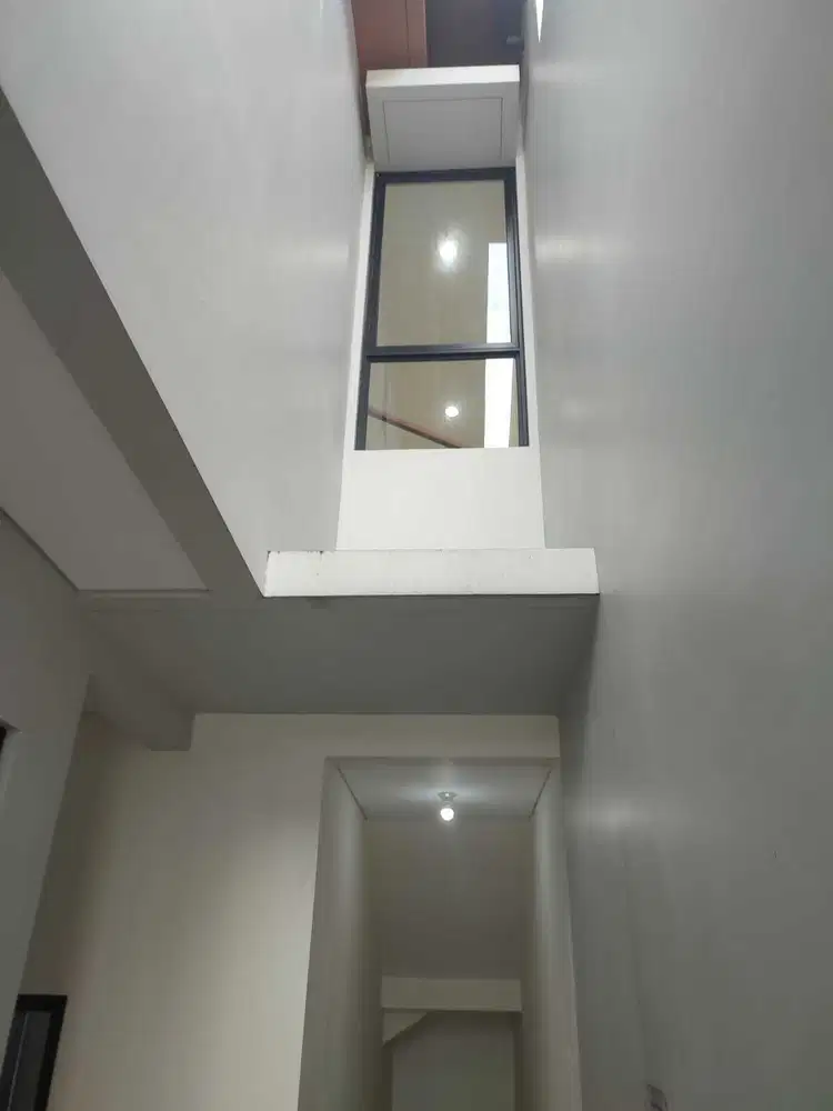 DIJUAL RUMAH SUVARNA SUTERA CLUSTER MERANTI CIKUPA TANGERANG