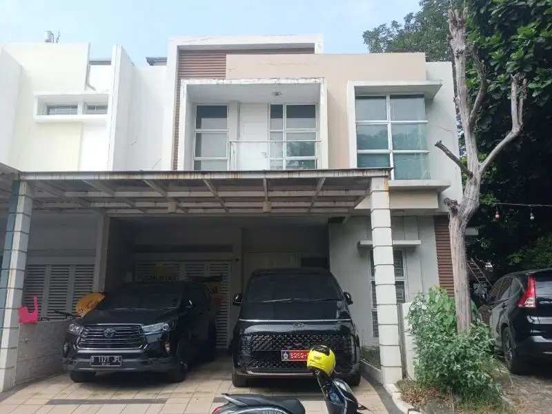 Dijual rumah kosong di dekat mall summarecon kelapa gading