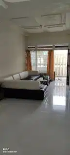 0660 - Dijual Rumah SHM 2 Lantai LB 200 m2 Jl Libra Surabaya