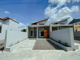 Rumah Modern Siap Huni Lahan Luas Dekat SMPN 1 Kalasan Sleman